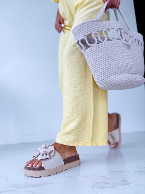 "BOUTIQUE" 3886 iešļūcenes - gaiši bēšas